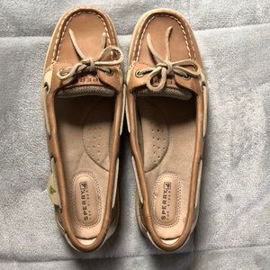NWOT Sperry Boat Shoes